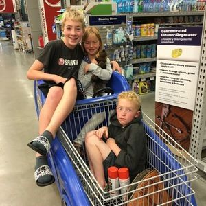 Meet your Posher, Debbie